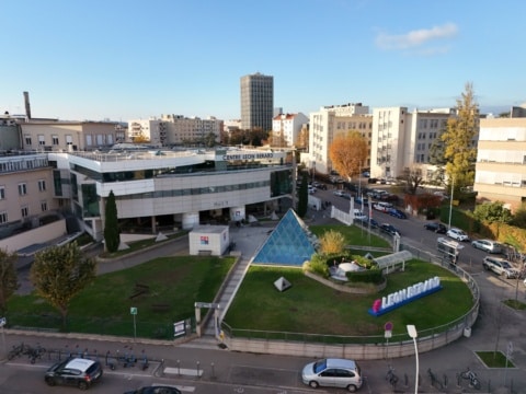 Bâtiment 1 du Centre Léon Bérard